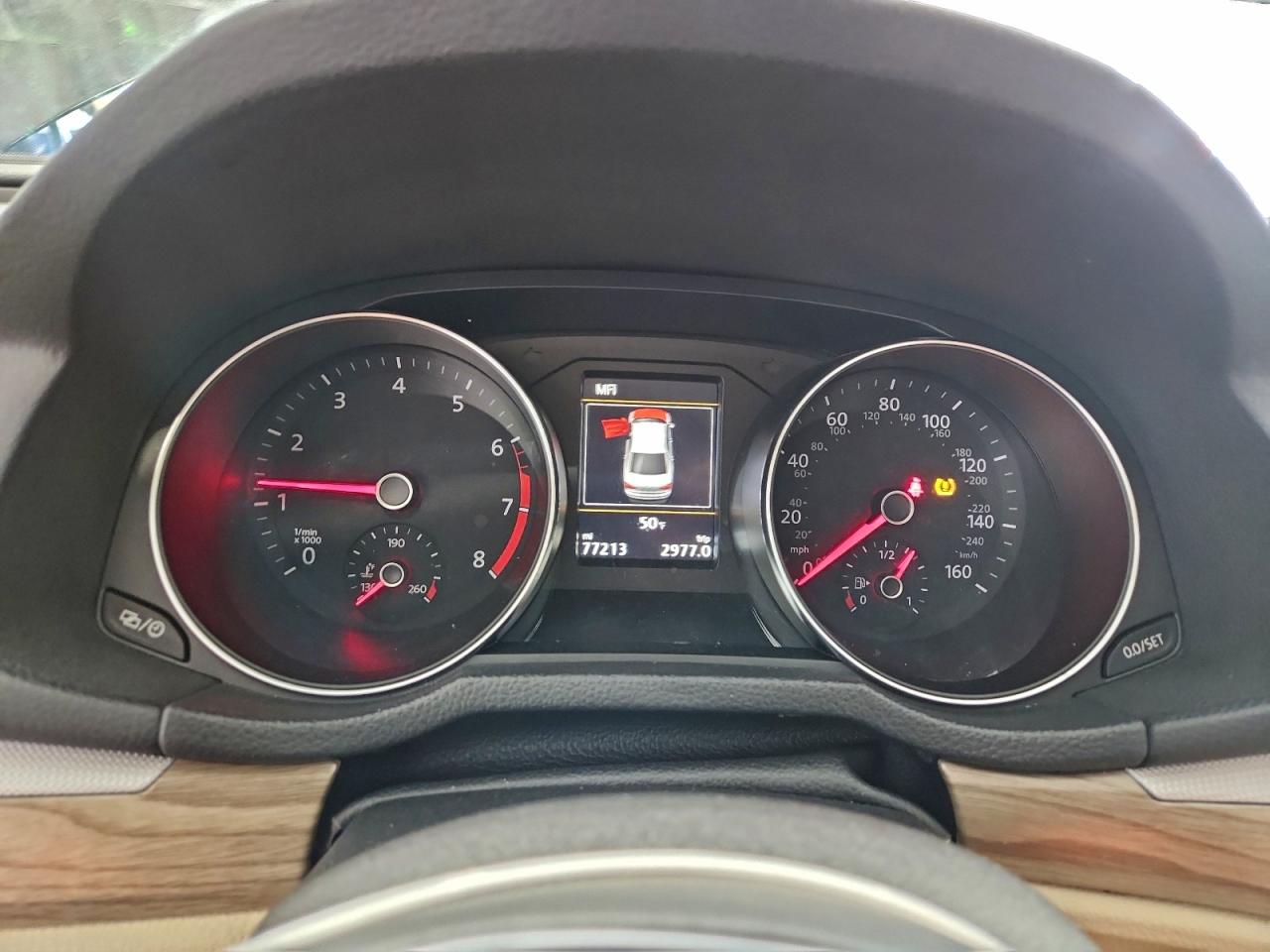 2017 VOLKSWAGEN PASSAT SE photo 9