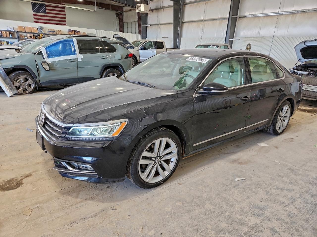 2017 VOLKSWAGEN PASSAT