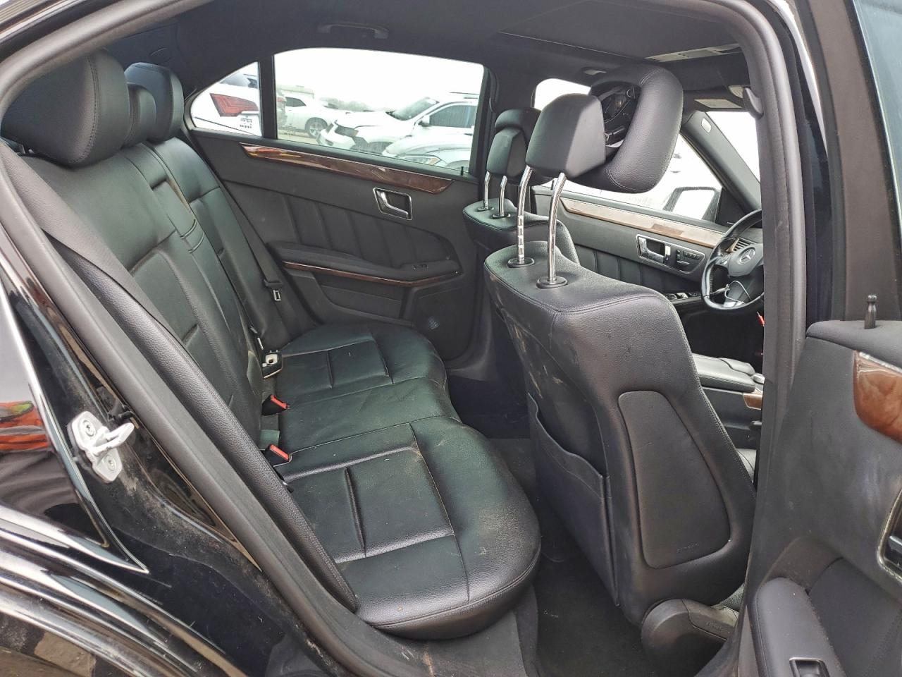 2011 MERCEDES-BENZ E 350 photo 10