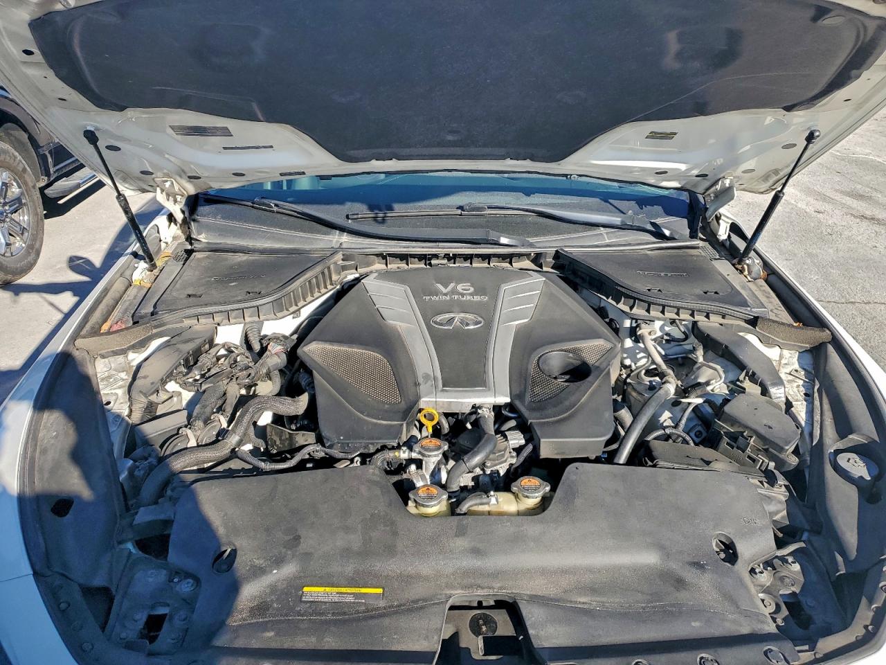 2018 INFINITI Q50 LUXE photo 11