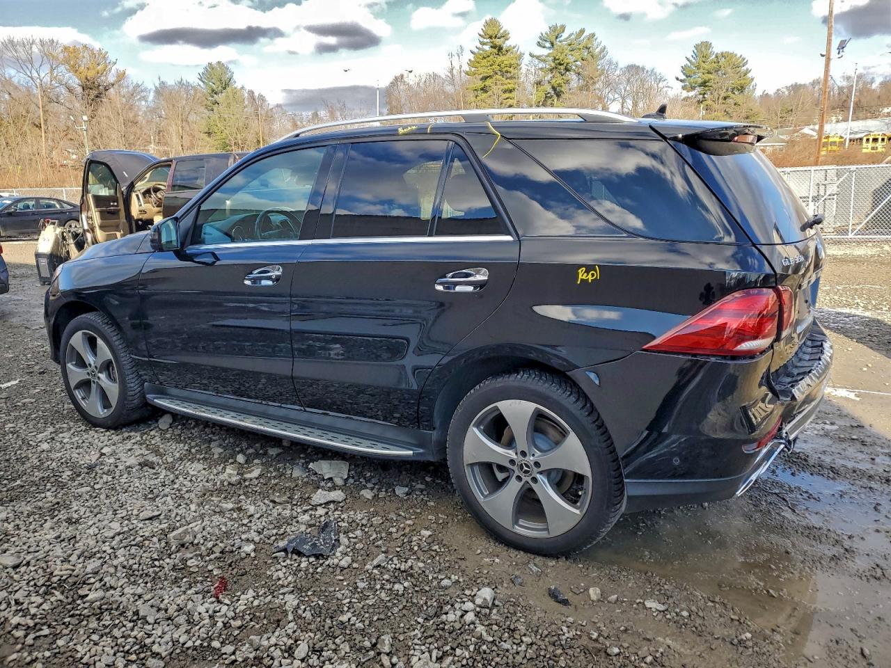 2018 MERCEDES-BENZ GLE 350 4MATIC photo 2