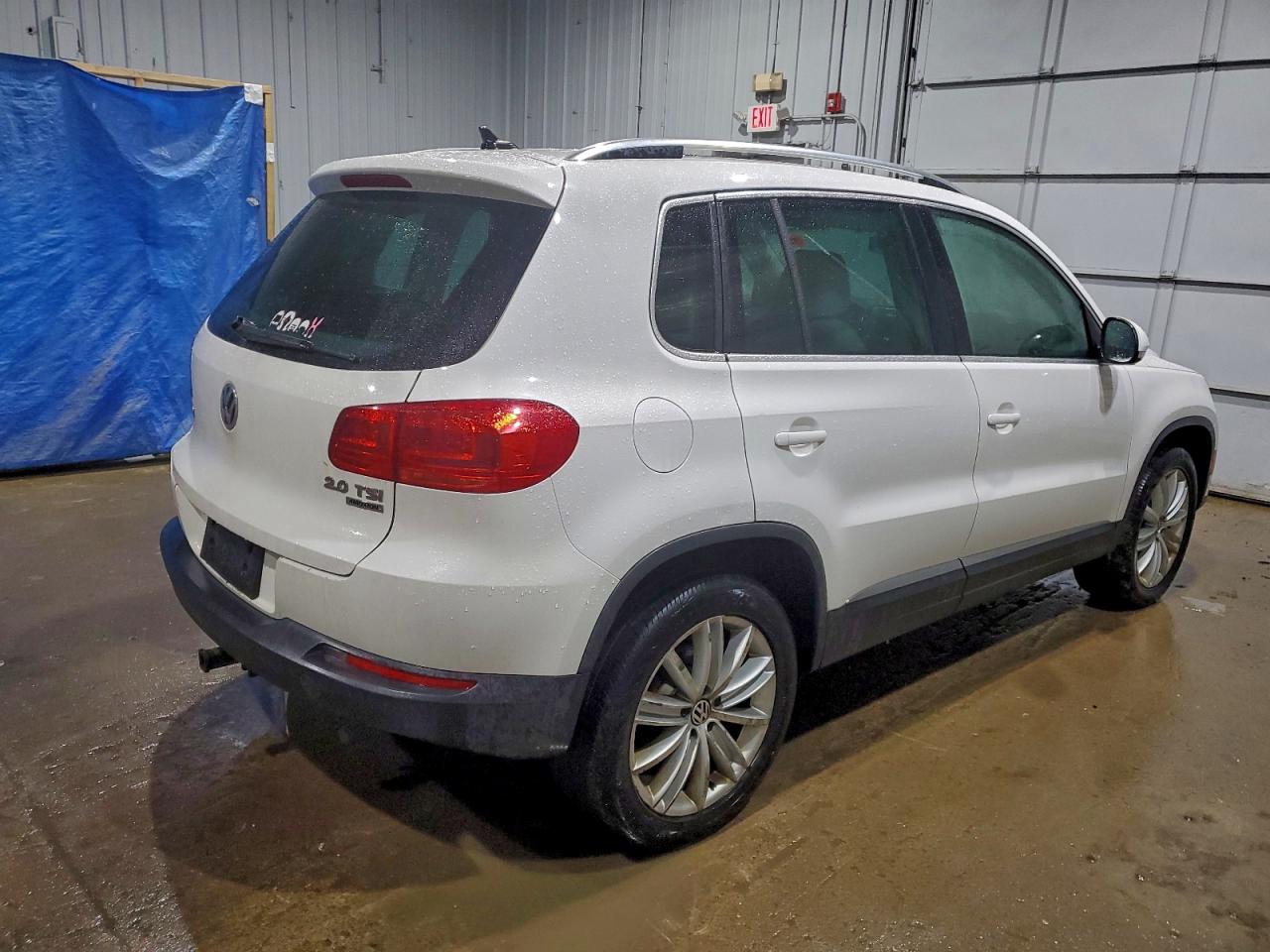 2012 VOLKSWAGEN TIGUAN S photo 3