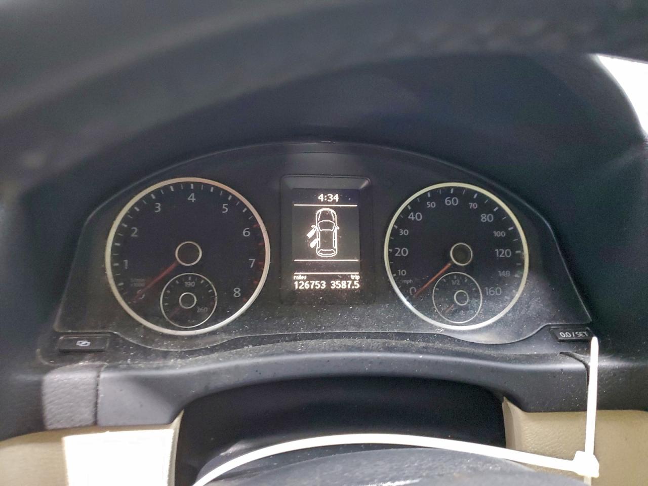 2012 VOLKSWAGEN TIGUAN S photo 9