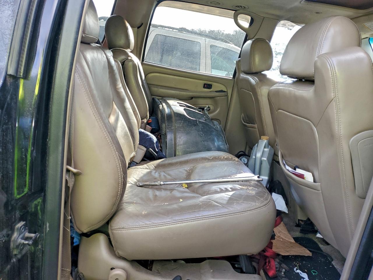 2003 GMC YUKON XL DENALI photo 11