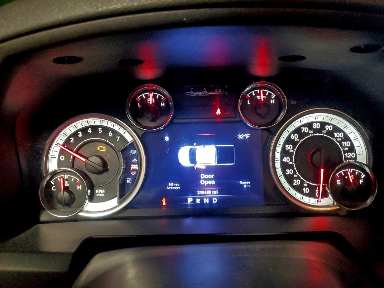 2013 RAM 1500 SLT photo 9