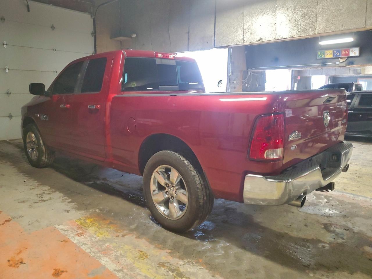 2013 RAM 1500 SLT photo 2