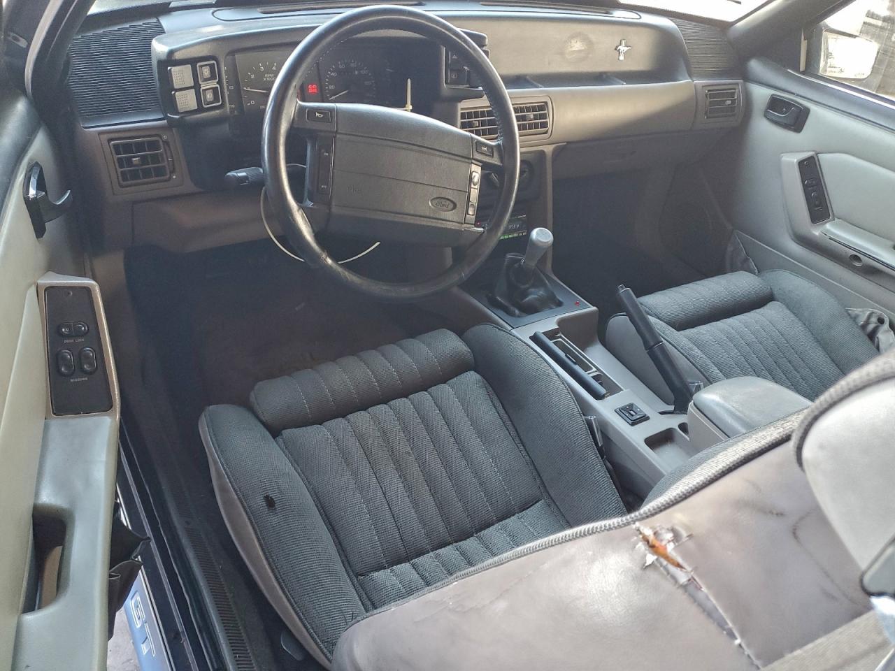 1991 FORD MUSTANG GT photo 8