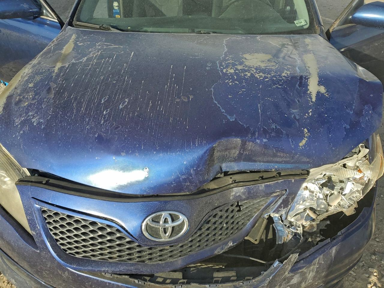 2010 TOYOTA CAMRY BASE photo 11