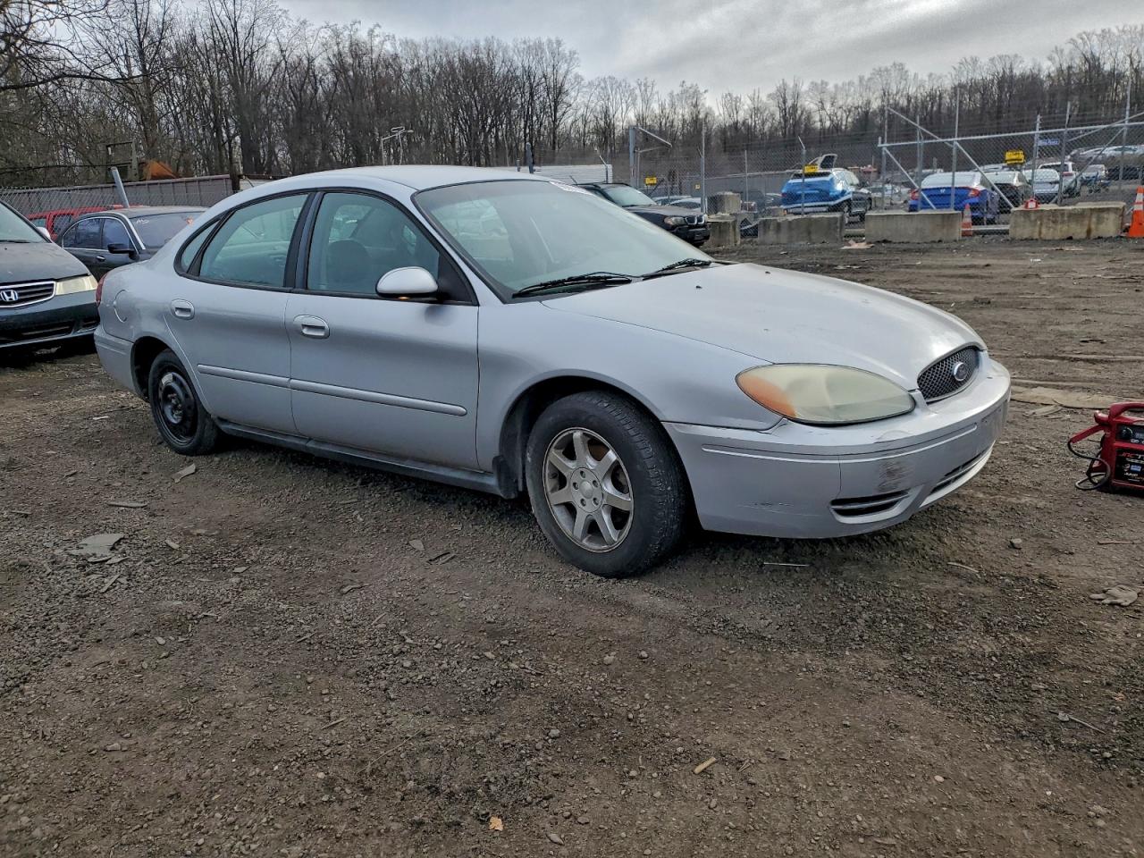 2007 FORD TAURUS SEL photo 4