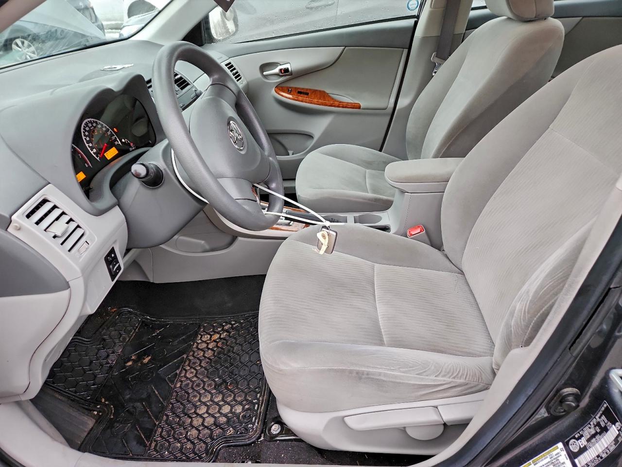 2009 TOYOTA COROLLA BASE photo 7