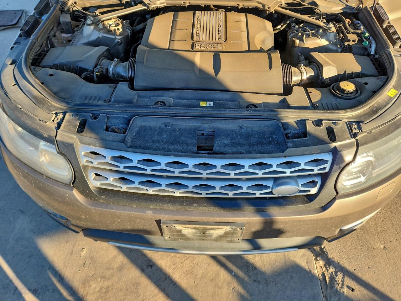 2014 LAND ROVER RANGE ROVER SPORT HSE photo 12