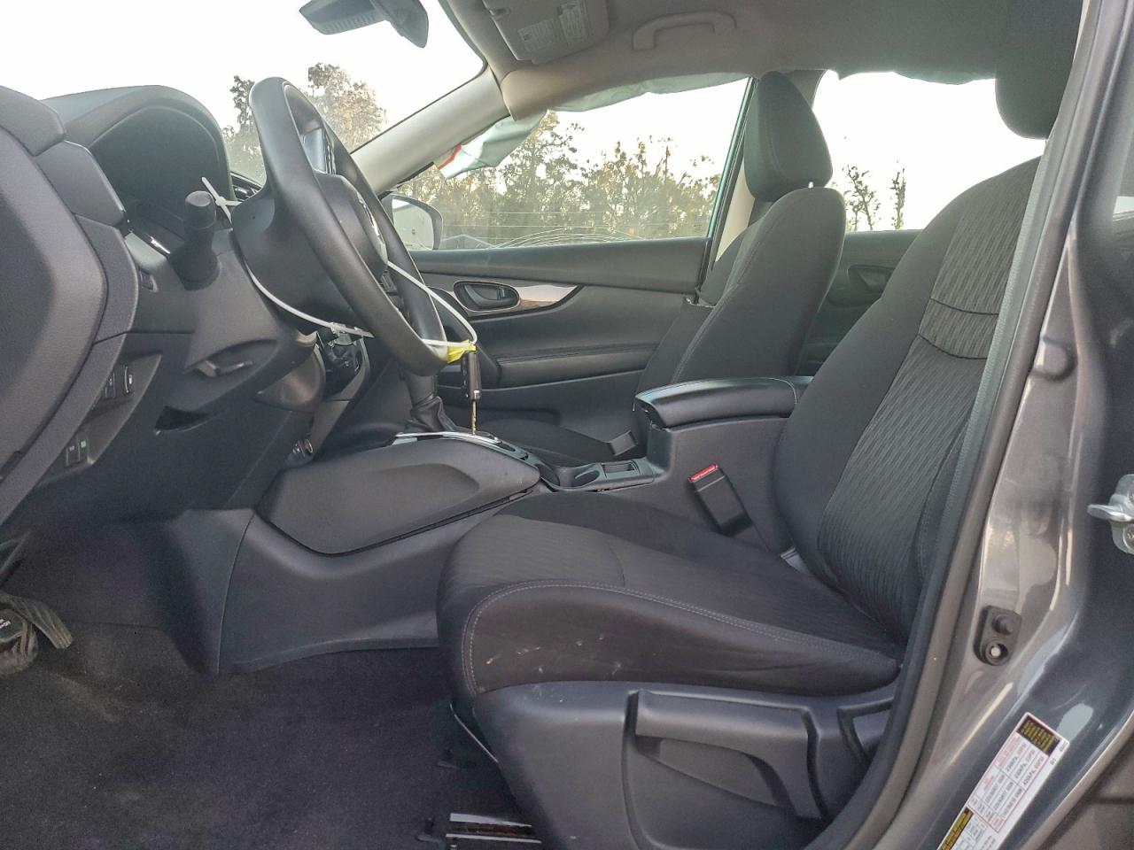 2019 NISSAN ROGUE S photo 7