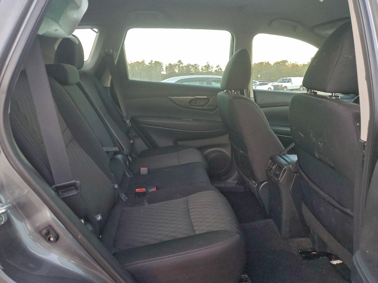 2019 NISSAN ROGUE S photo 11