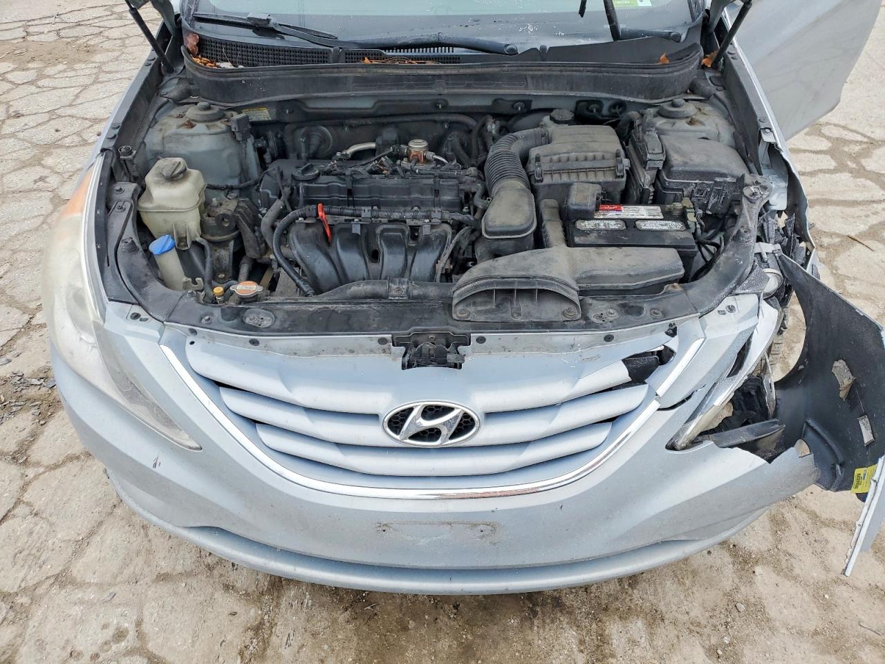 2013 HYUNDAI SONATA GLS photo 11