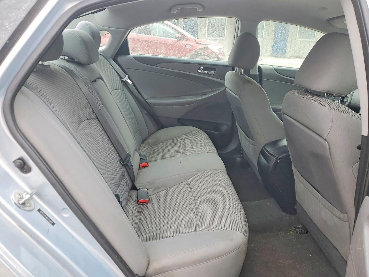 2013 HYUNDAI SONATA GLS photo 10