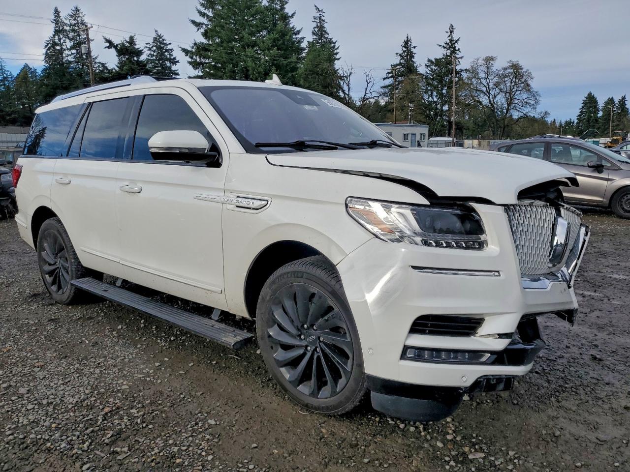 2020 LINCOLN NAVIGATOR RESERVE photo 4