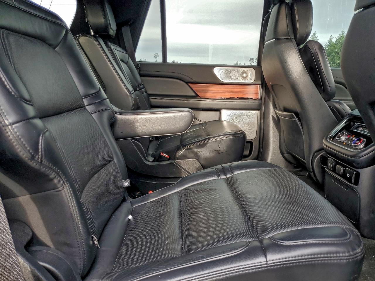 2020 LINCOLN NAVIGATOR RESERVE photo 11