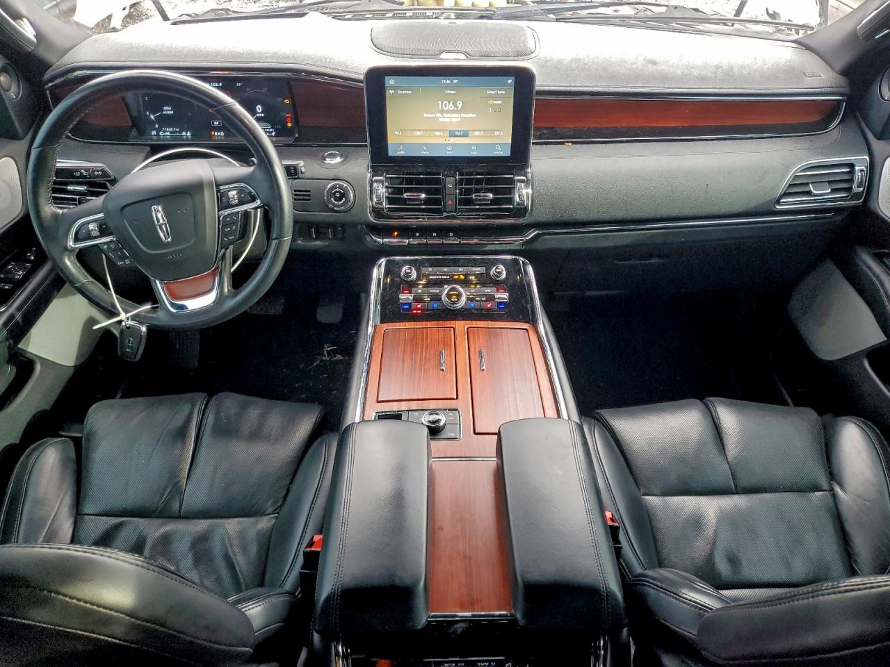 2020 LINCOLN NAVIGATOR RESERVE photo 8