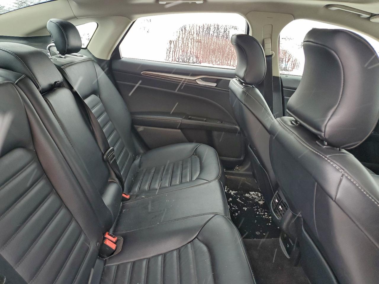 2017 FORD FUSION photo 10