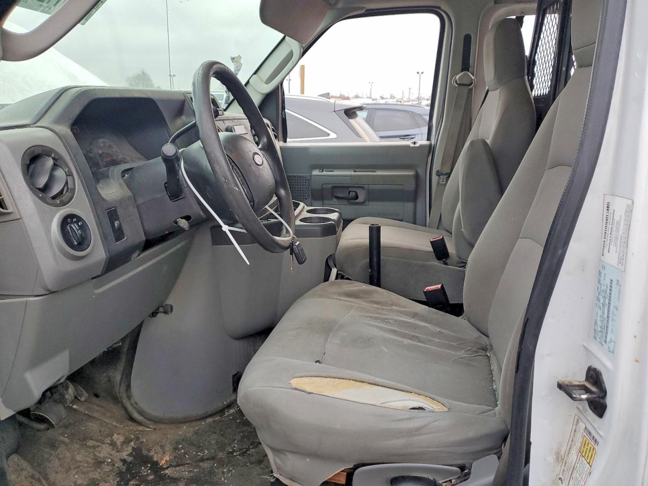 2009 FORD E250 DELIVERY VAN photo 7