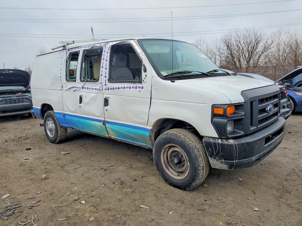 2009 FORD E250 DELIVERY VAN photo 4