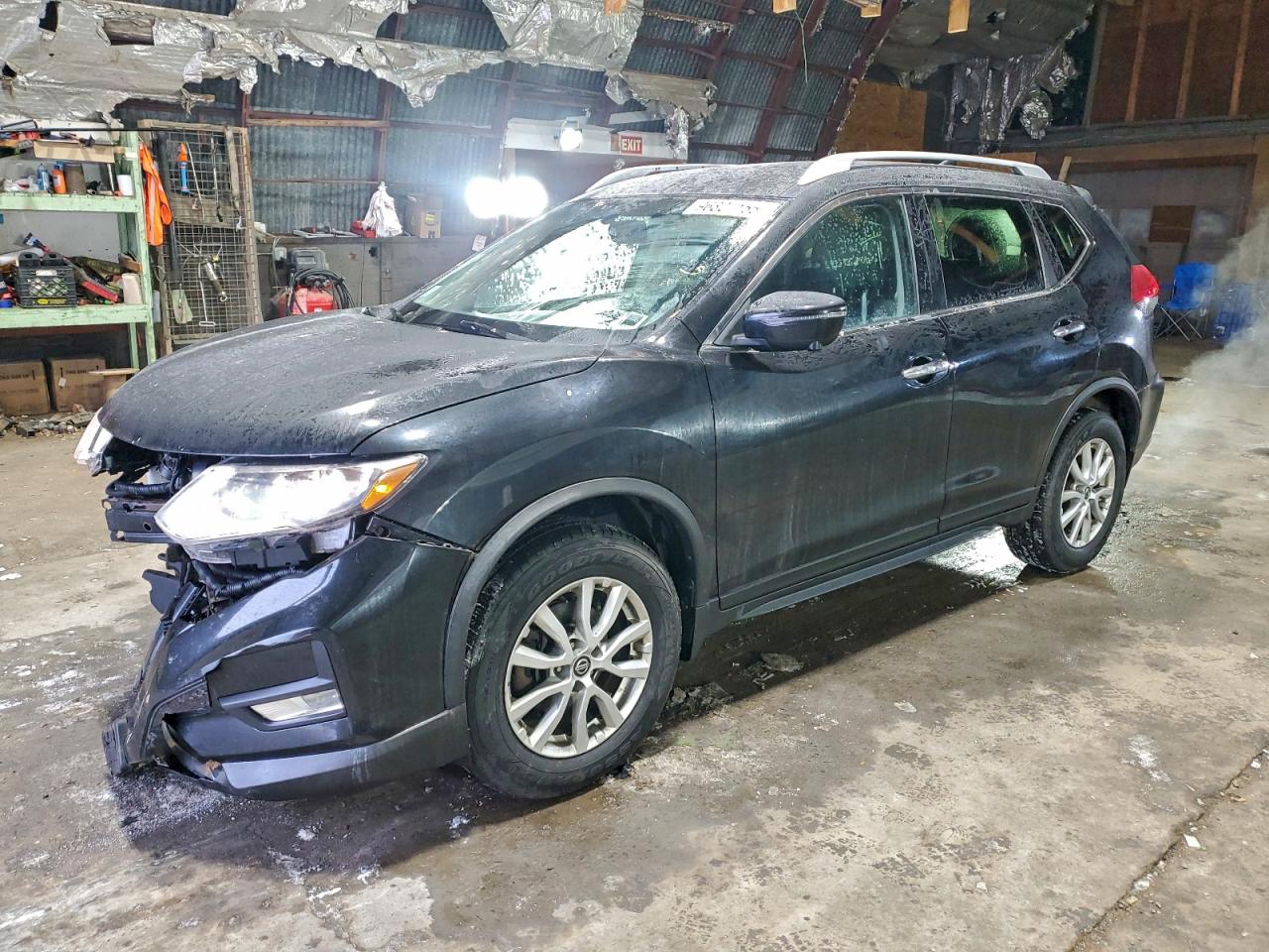 2017 NISSAN ROGUE