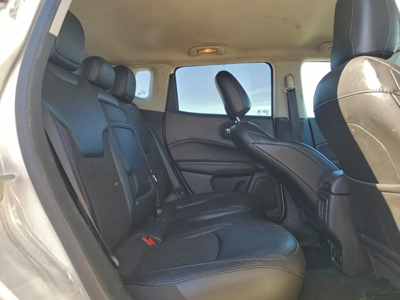 2019 JEEP COMPASS TRAILHAWK photo 21