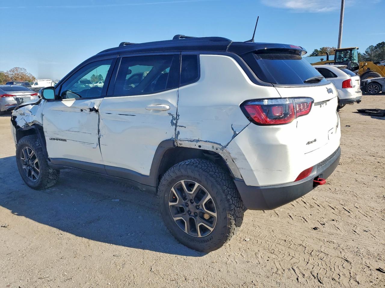2019 JEEP COMPASS TRAILHAWK photo 3