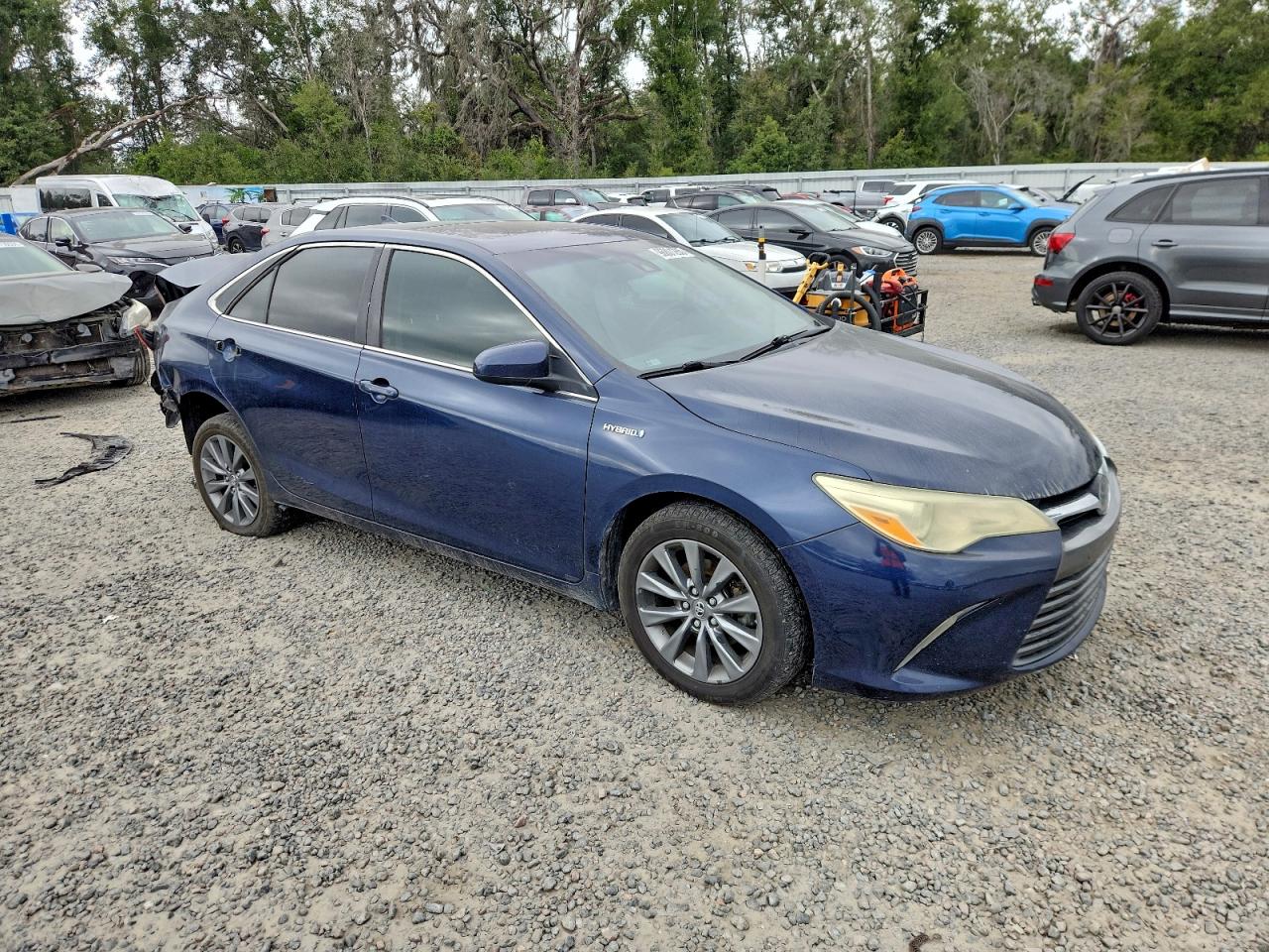 2015 TOYOTA CAMRY HYBRID photo 4