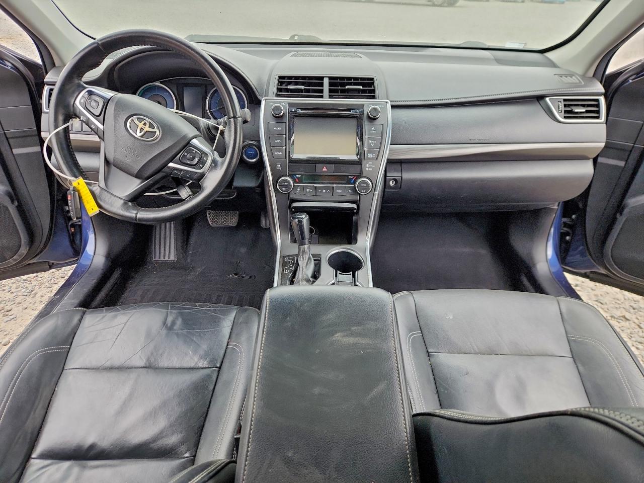 2015 TOYOTA CAMRY HYBRID photo 8