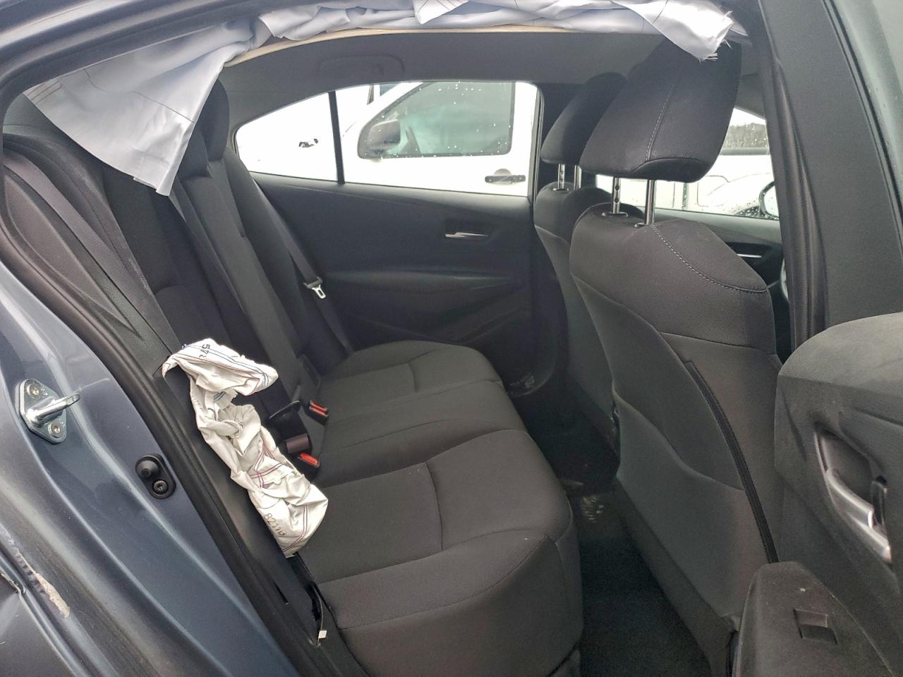 2021 TOYOTA COROLLA LE photo 10