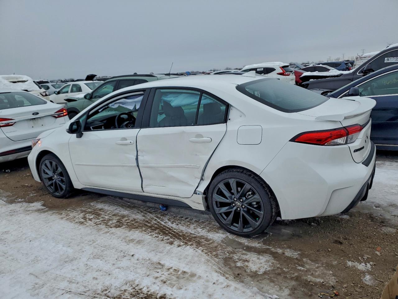 2025 TOYOTA COROLLA SE photo 2