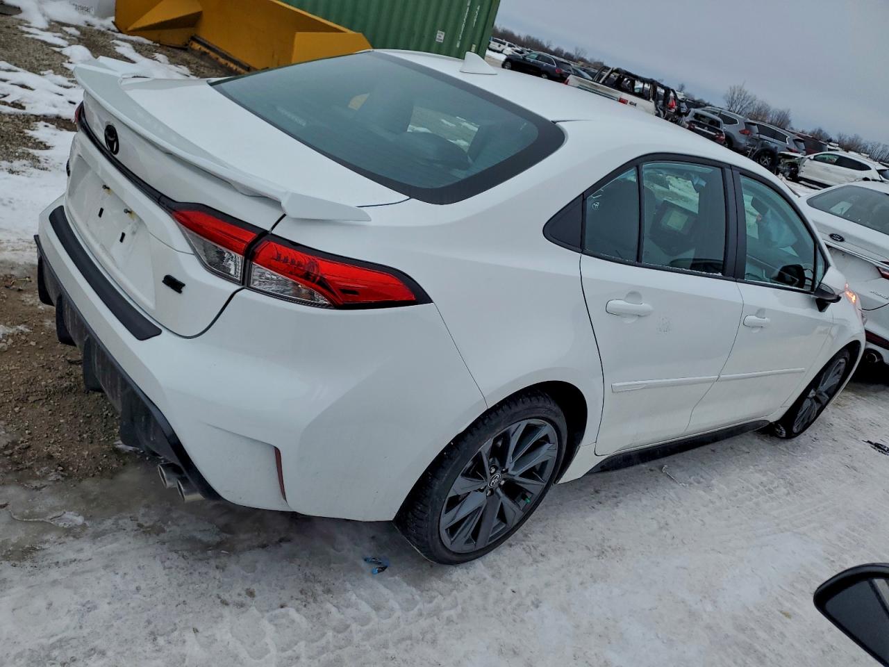 2025 TOYOTA COROLLA SE photo 3