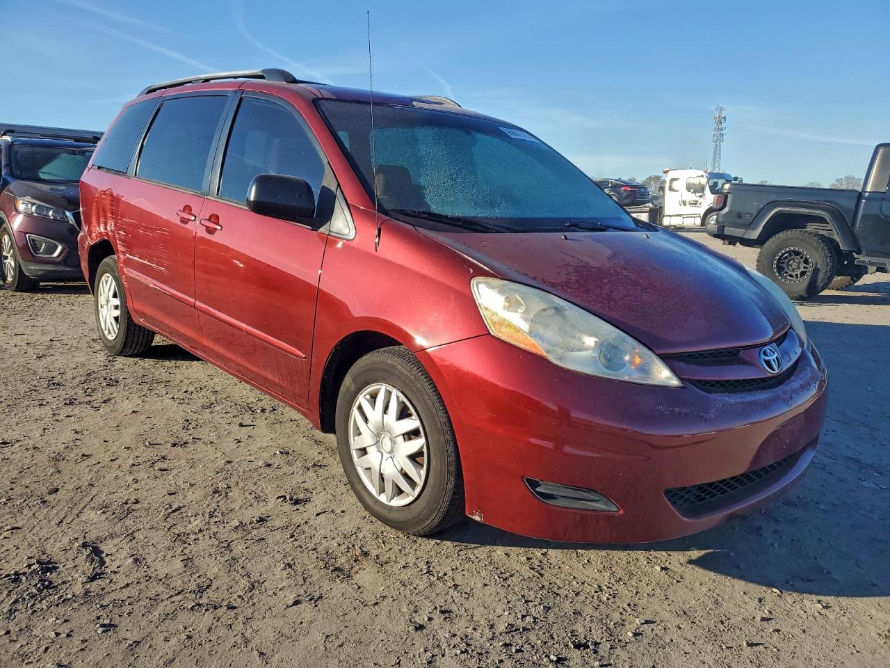 2008 TOYOTA SIENNA CE photo 4
