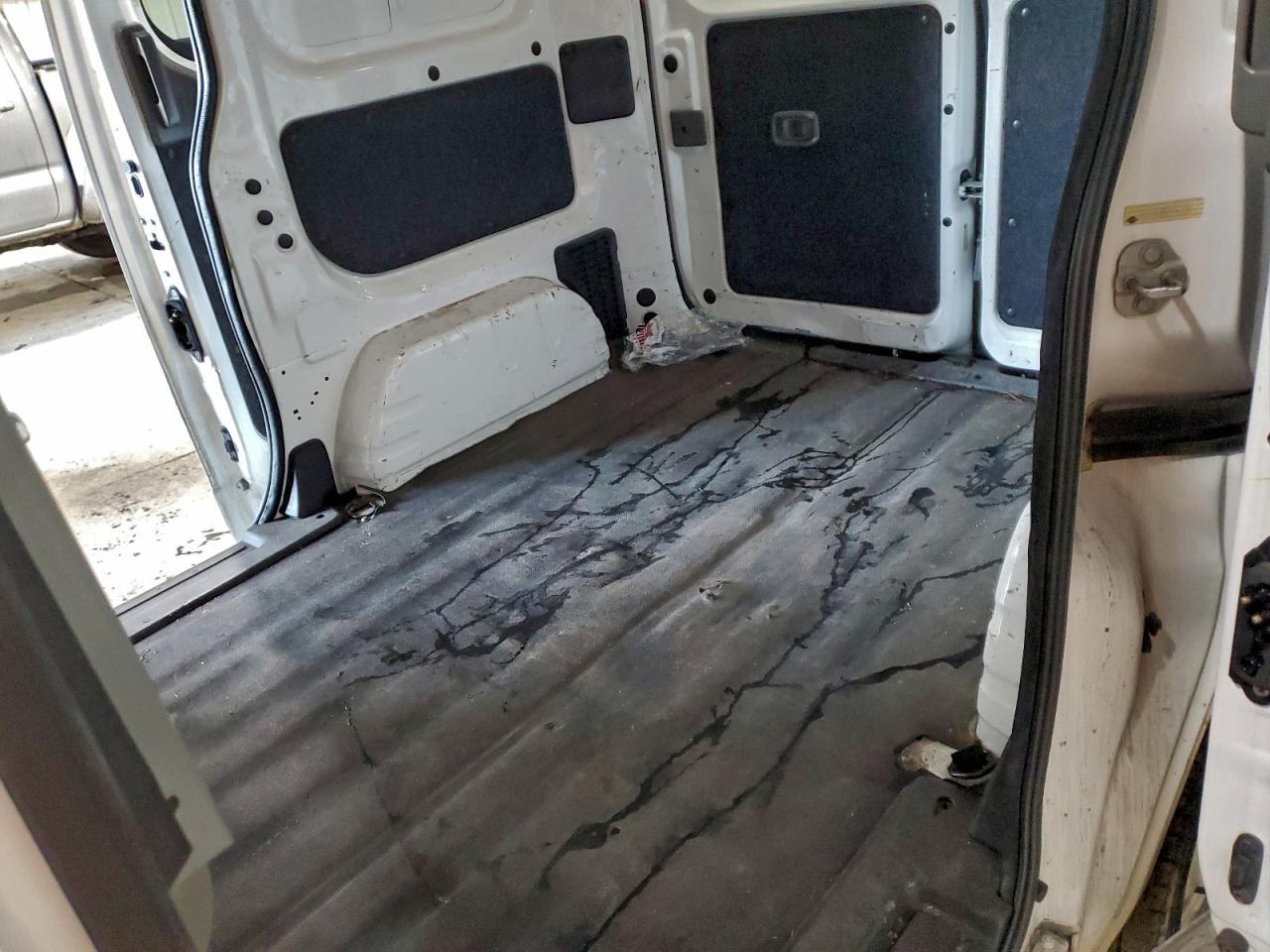 2015 CHEVROLET CITY EXPRESS LT photo 10