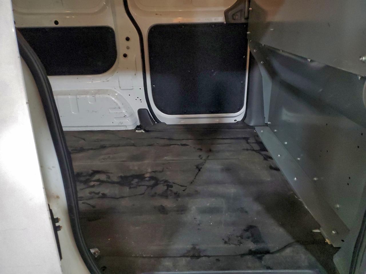 2015 CHEVROLET CITY EXPRESS LT photo 11