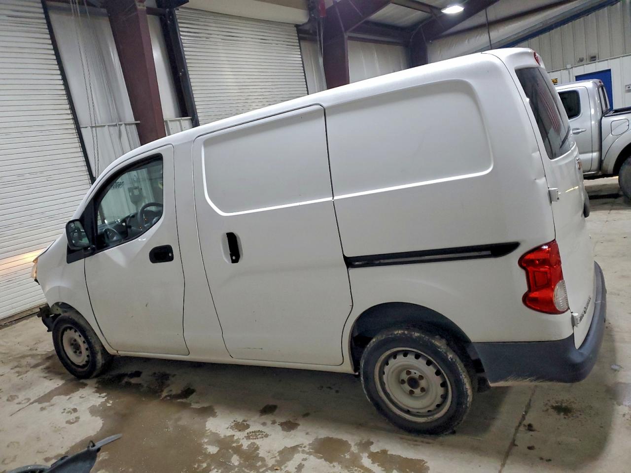 2015 CHEVROLET CITY EXPRESS LT photo 2