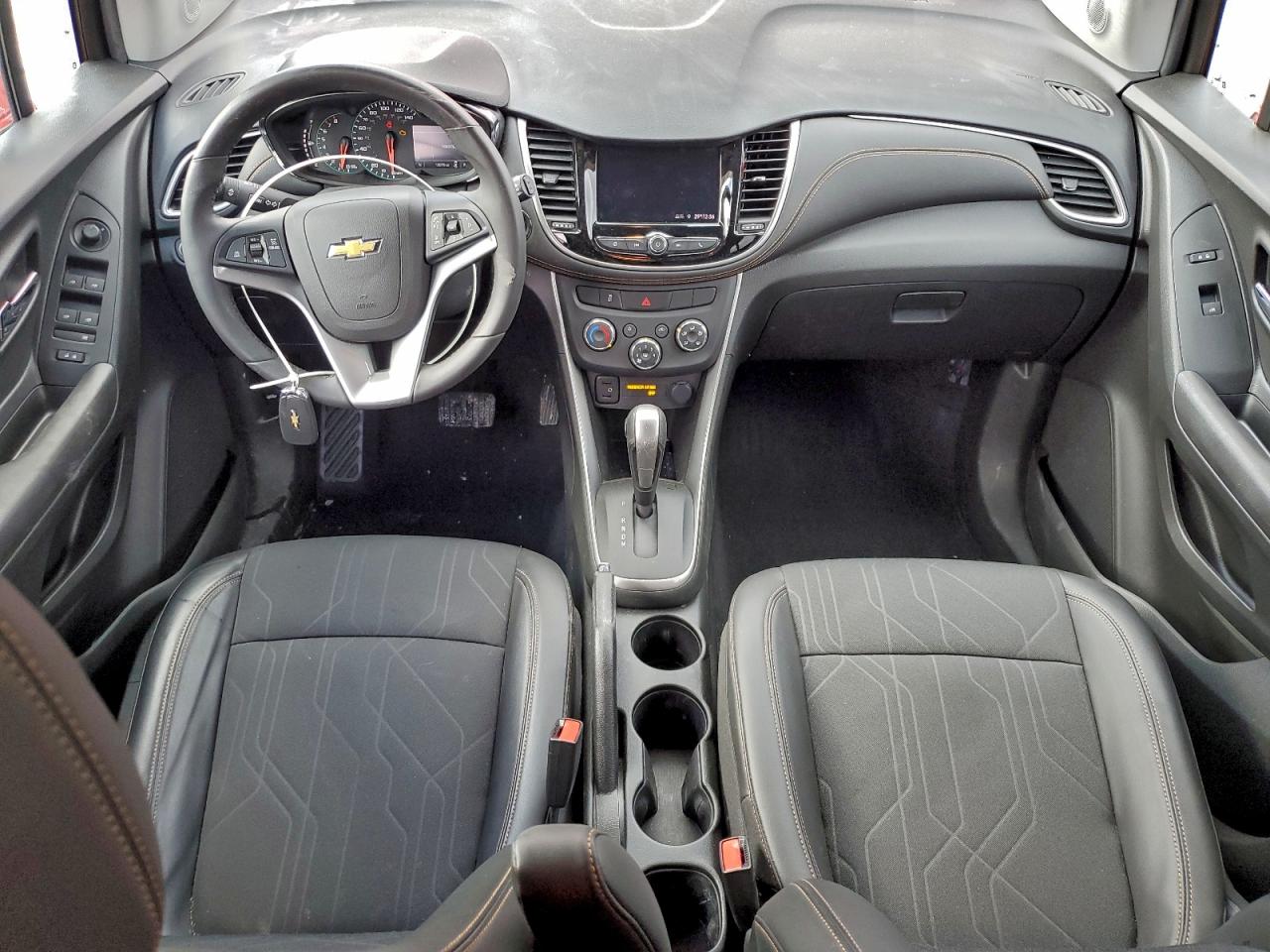 2020 CHEVROLET TRAX 1LT photo 8