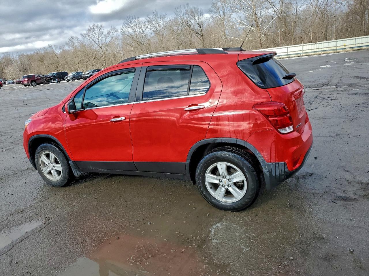 2020 CHEVROLET TRAX 1LT photo 2