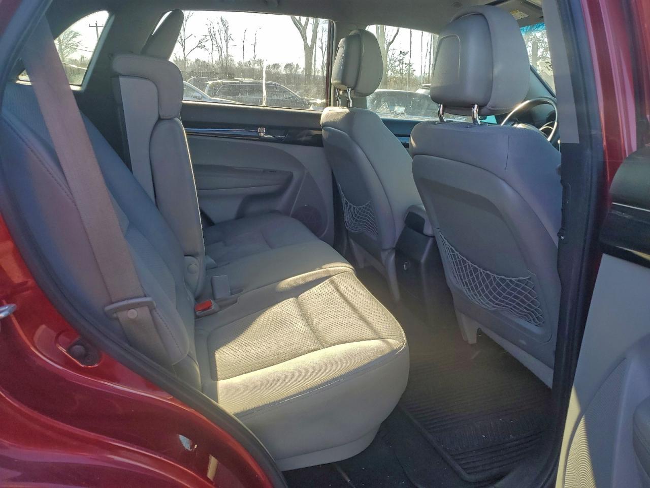 2011 KIA SORENTO BASE photo 11