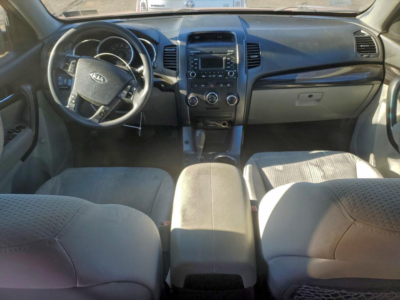 2011 KIA SORENTO BASE photo 8
