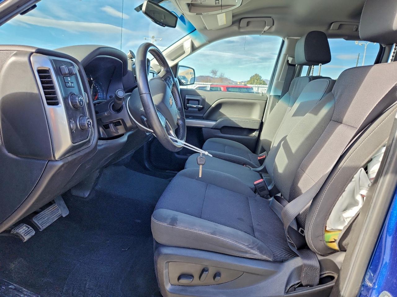 2018 CHEVROLET SILVERADO K1500 LT photo 7