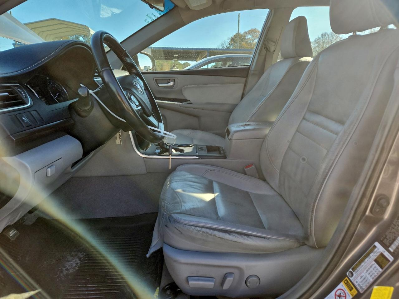 2016 TOYOTA CAMRY LE photo 7