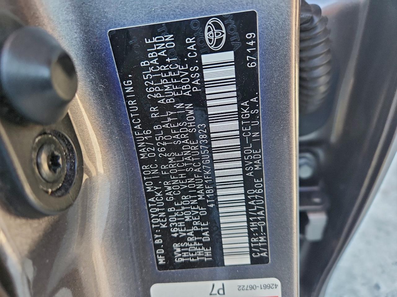 2016 TOYOTA CAMRY LE photo 13