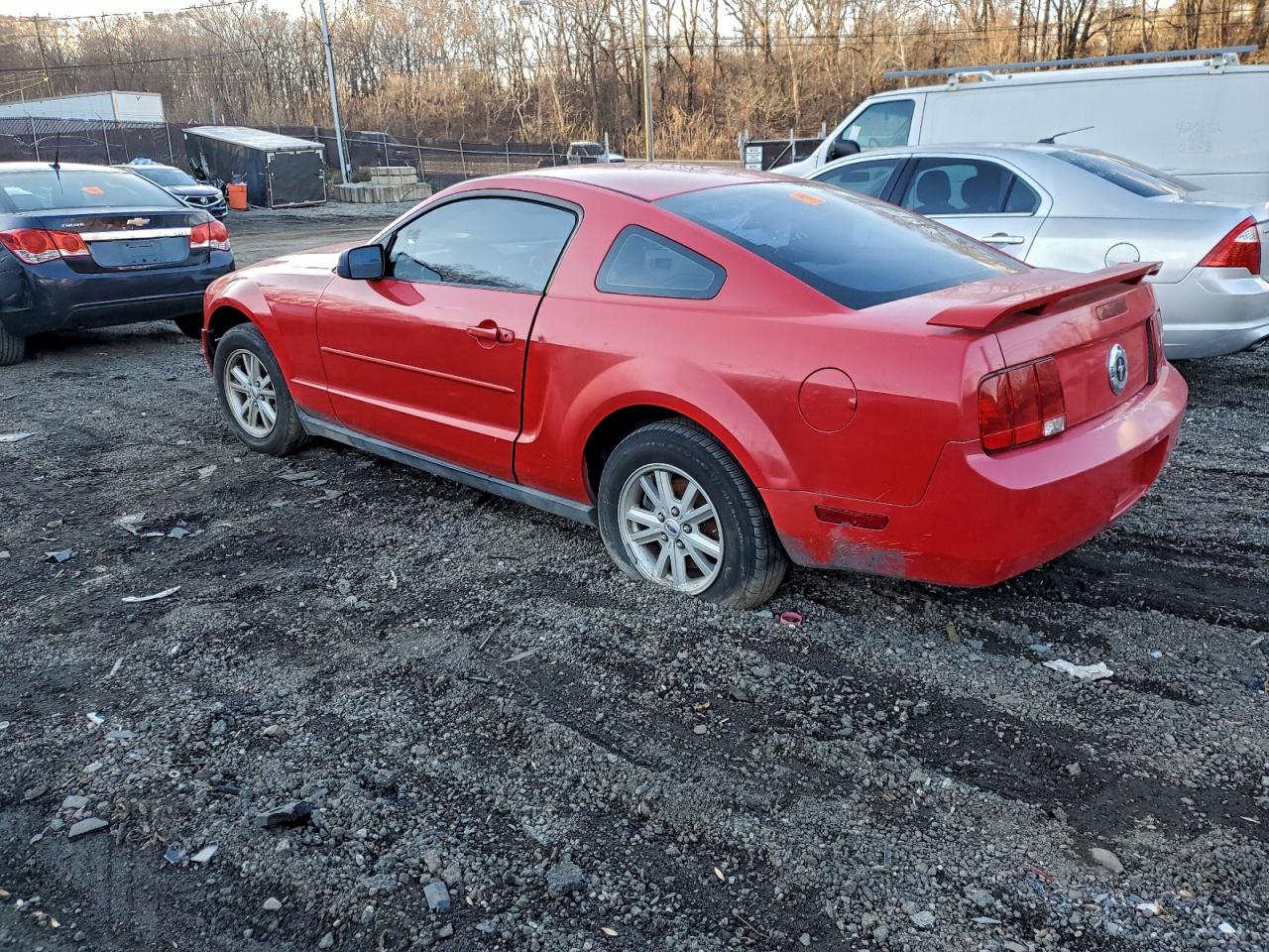 2005 FORD MUSTANG photo 2