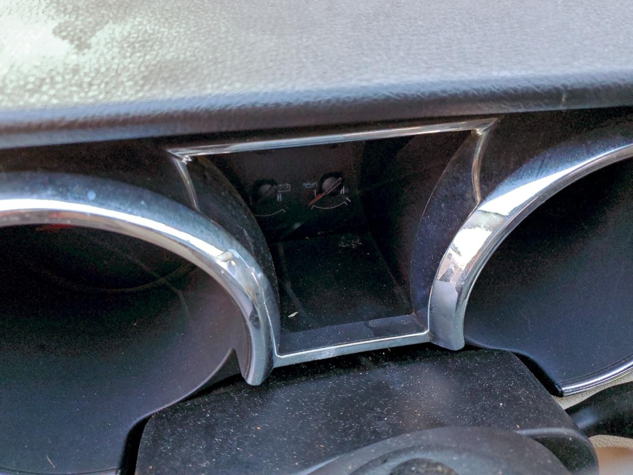 2005 FORD MUSTANG photo 9