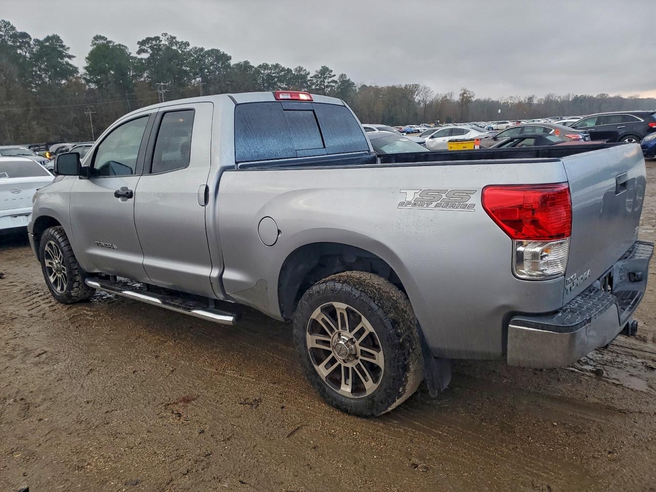 2012 TOYOTA TUNDRA photo 3