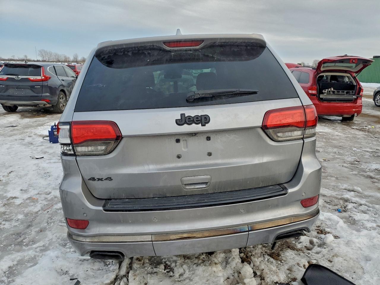 2016 JEEP GRAND CHEROKEE OVERLAND photo 11