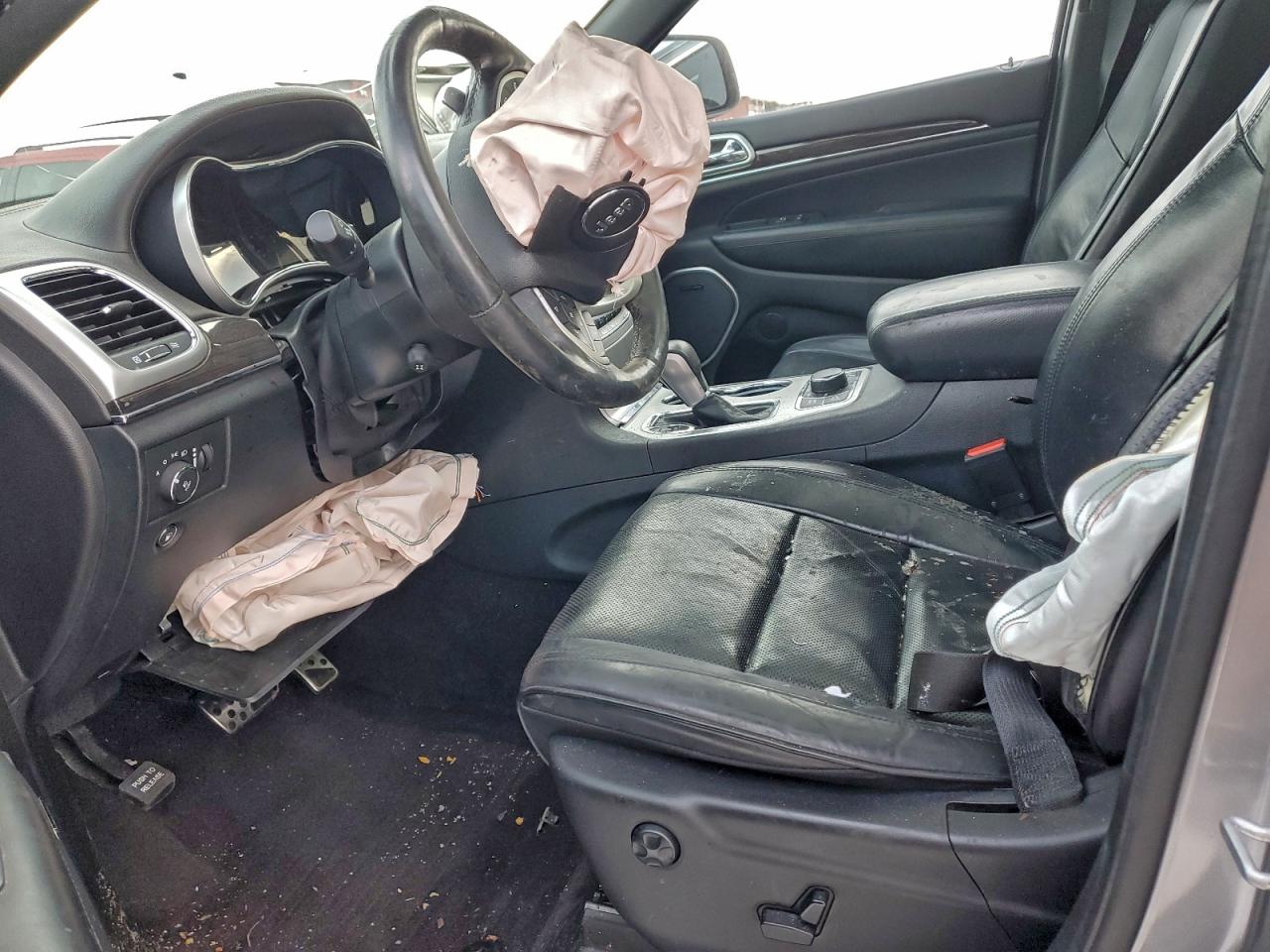 2016 JEEP GRAND CHEROKEE OVERLAND photo 13
