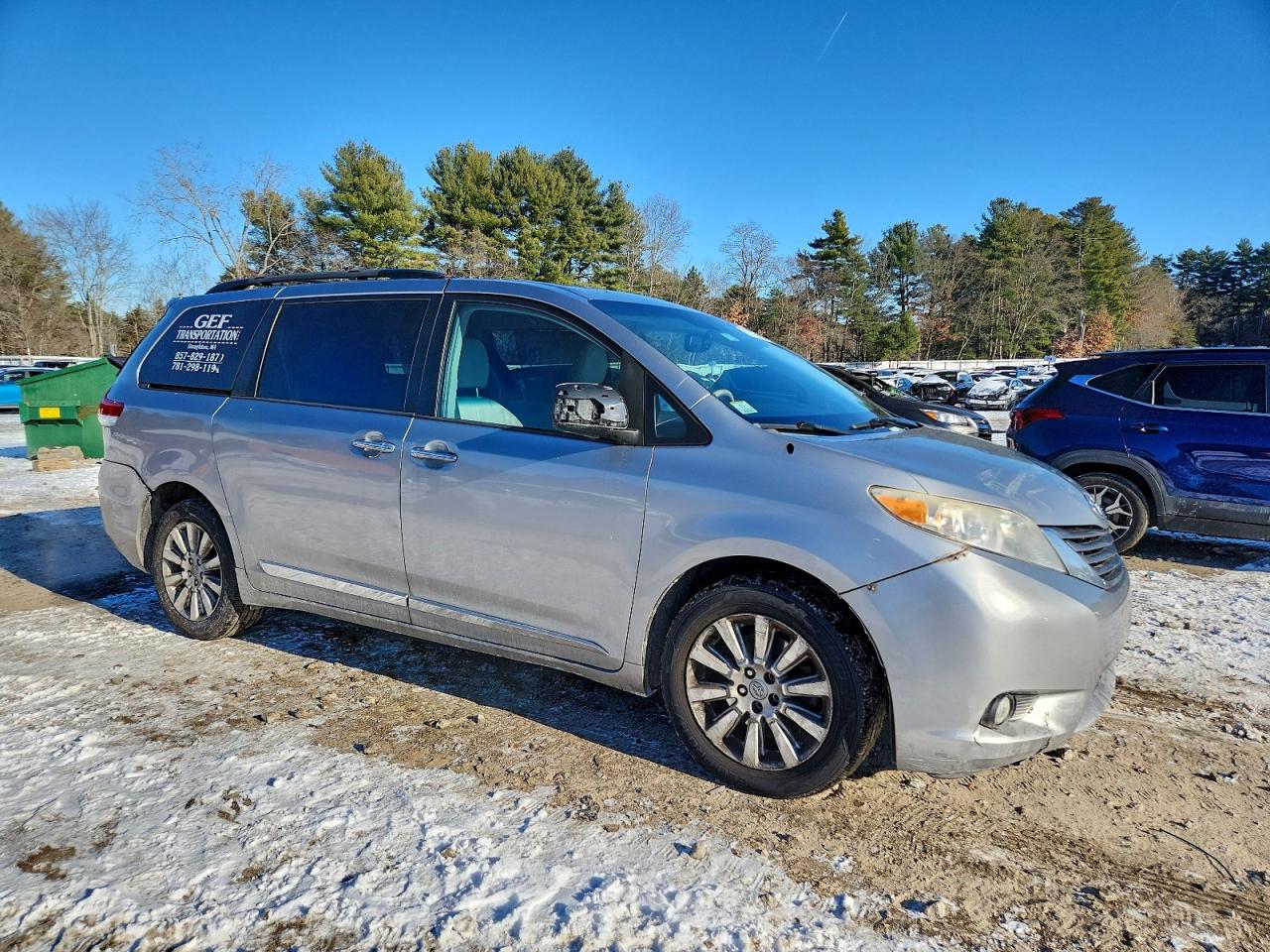 2013 TOYOTA SIENNA XLE 7-PASSENGER photo 10